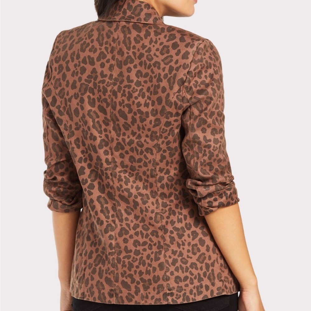 Level 99 | Leopard Blazer - Picture 8 of 8